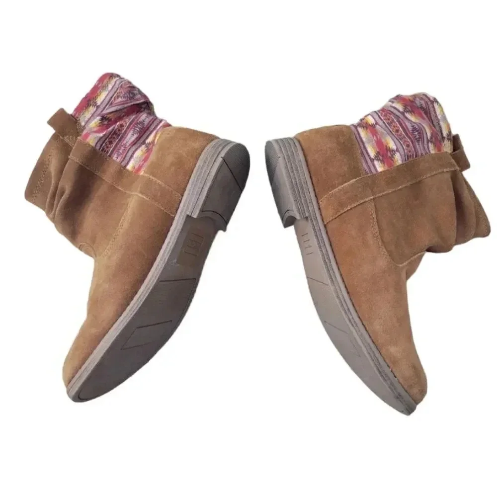Toms Laurel 10009122 Cinnamon Suede Pendleton Stripe‎ Pull On Boot